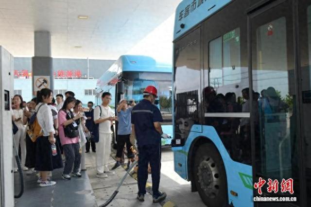 (活力中国调研行)从氢能产业到半导体芯片 安徽六安向“新”而行 (活力中国调研行)从氢能产业到半导体芯片 安徽六安向“新”而行